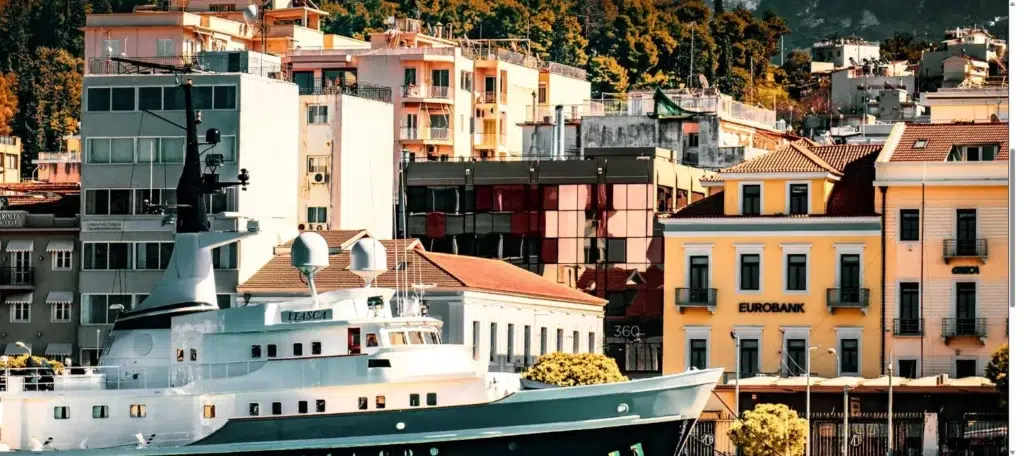 Patras port – private transfer with 4 Colours Travel