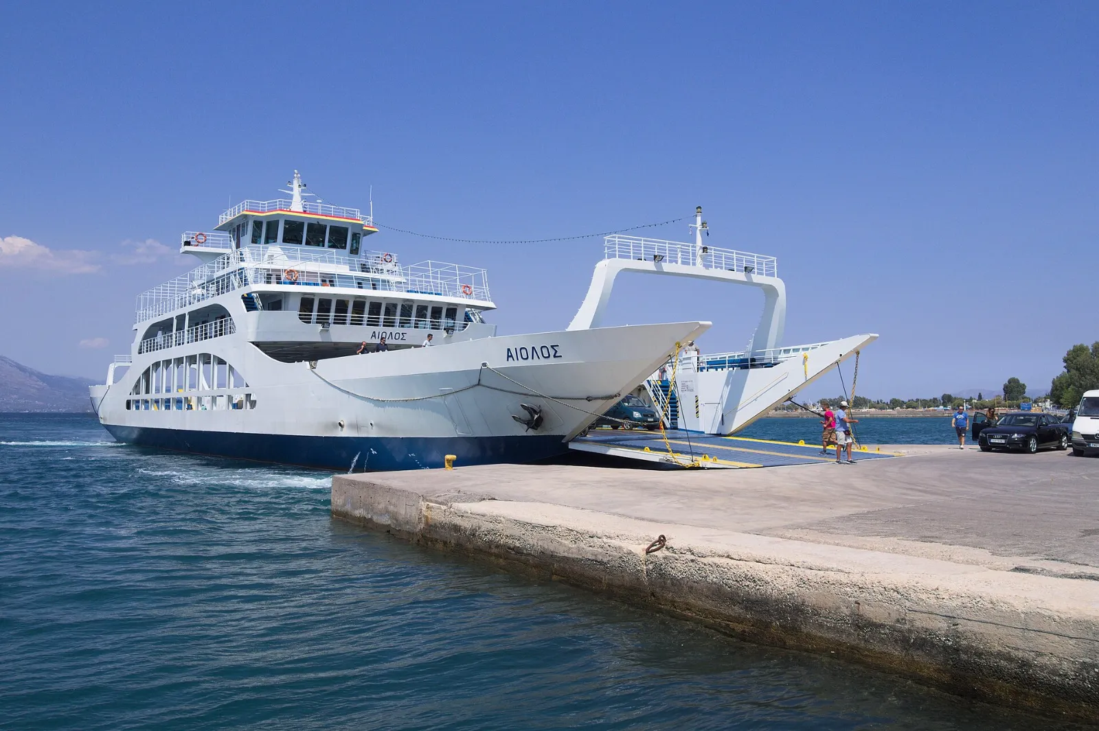 The Oropos – Eretria ferry arriving at Oropos port